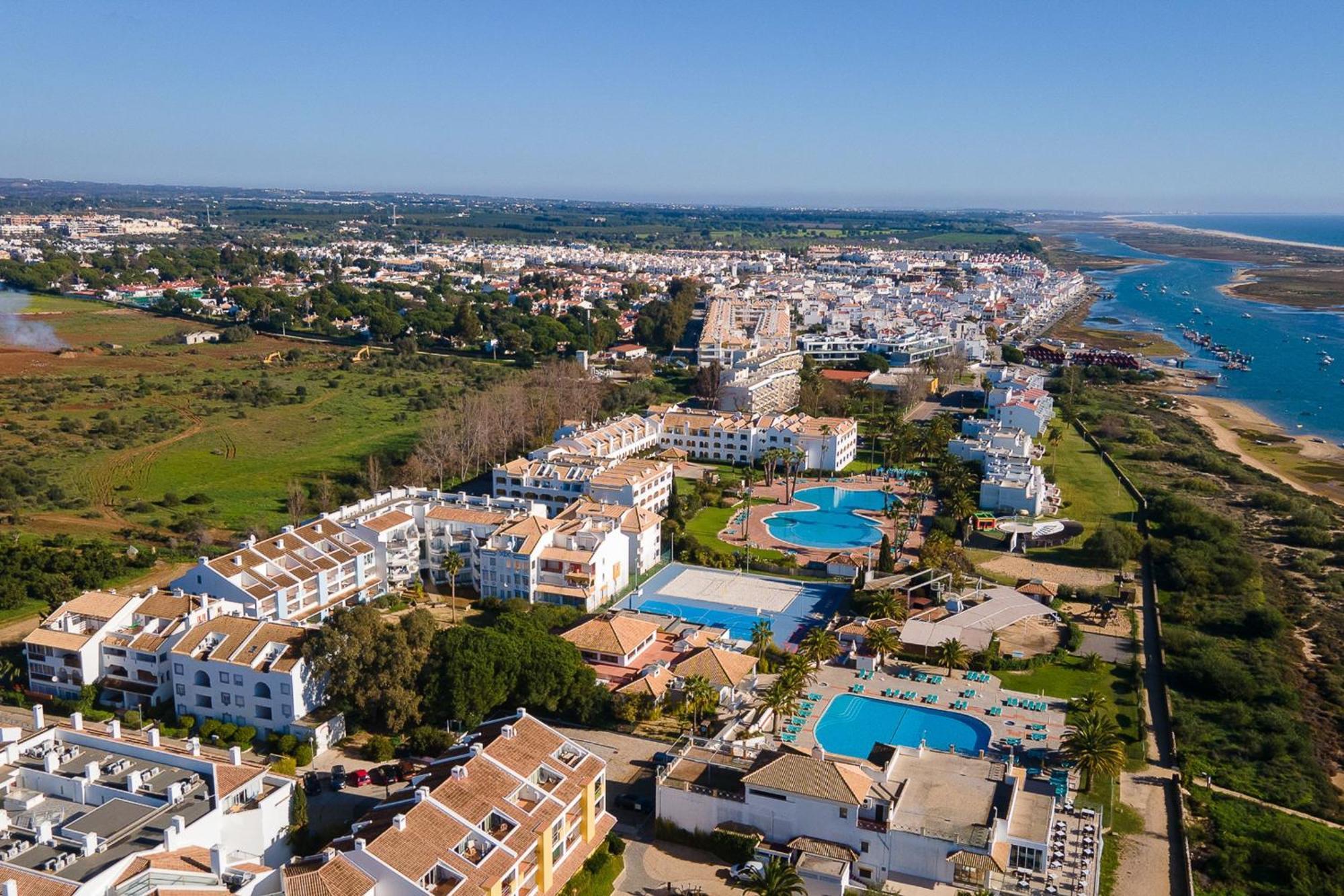 קבאנס דה טאבירה Golden 1 Bdr Flat W/ Balcony & Pool By Lovelystay מראה חיצוני תמונה